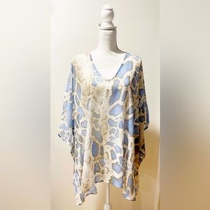 Adrienne Sofie top, excellent condition, ivory, gold and blue color, size Large